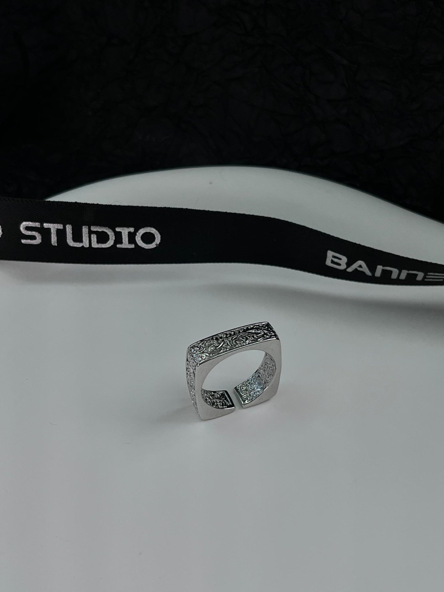 Square Graving Ring
