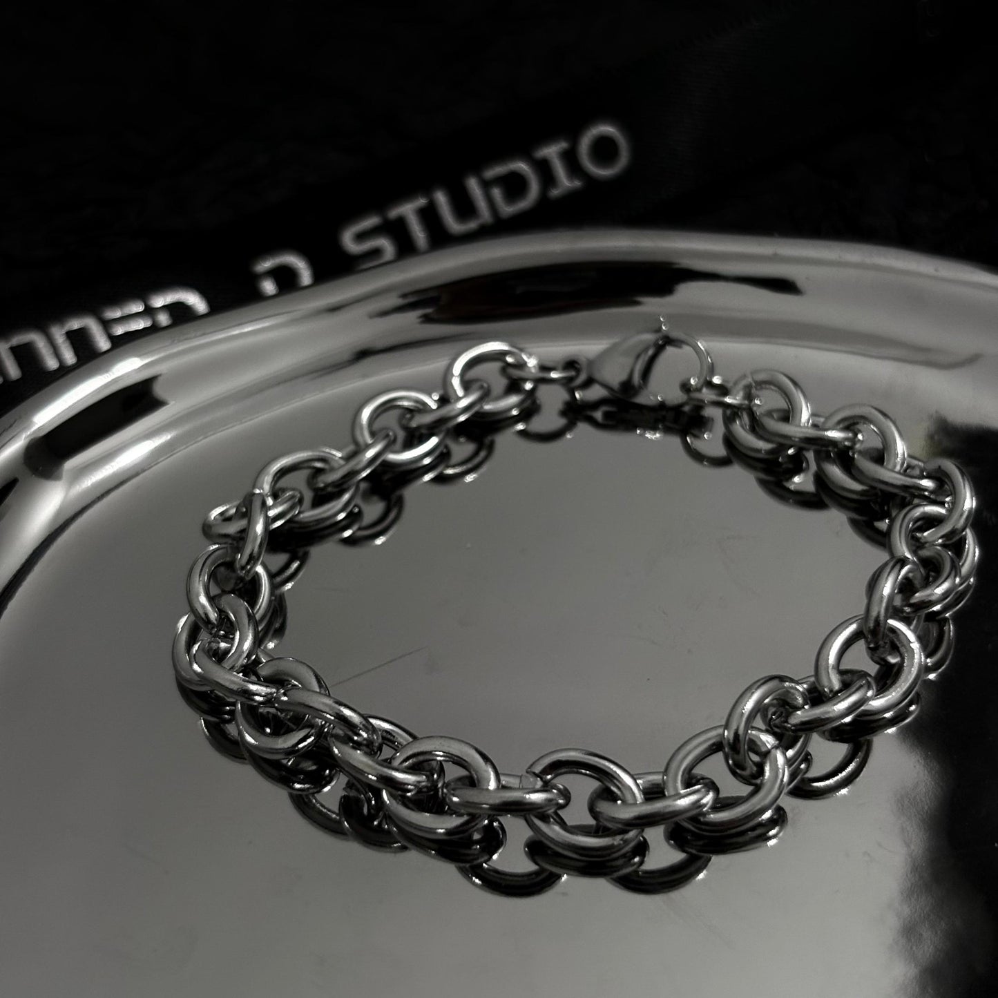 Shaped O Chain Bracelet