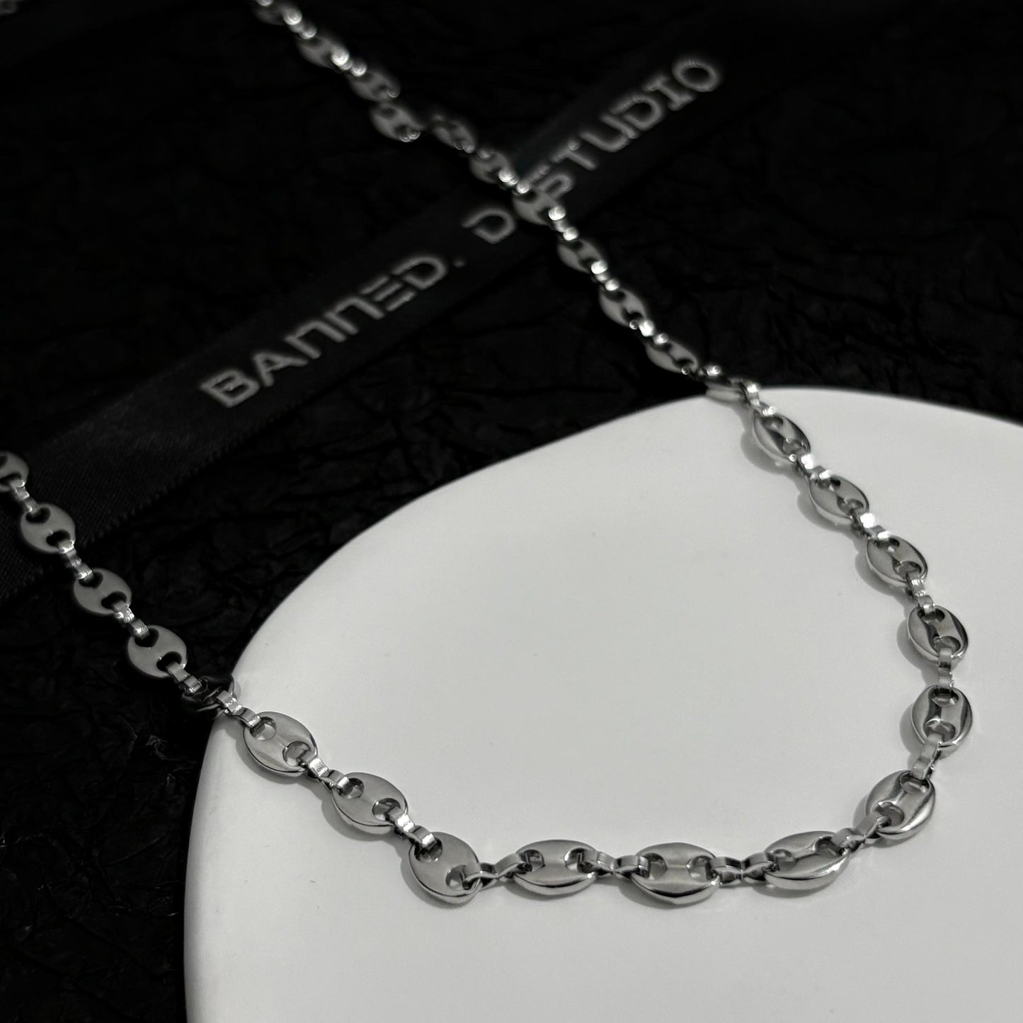 Ellipse Chain Plain Necklace