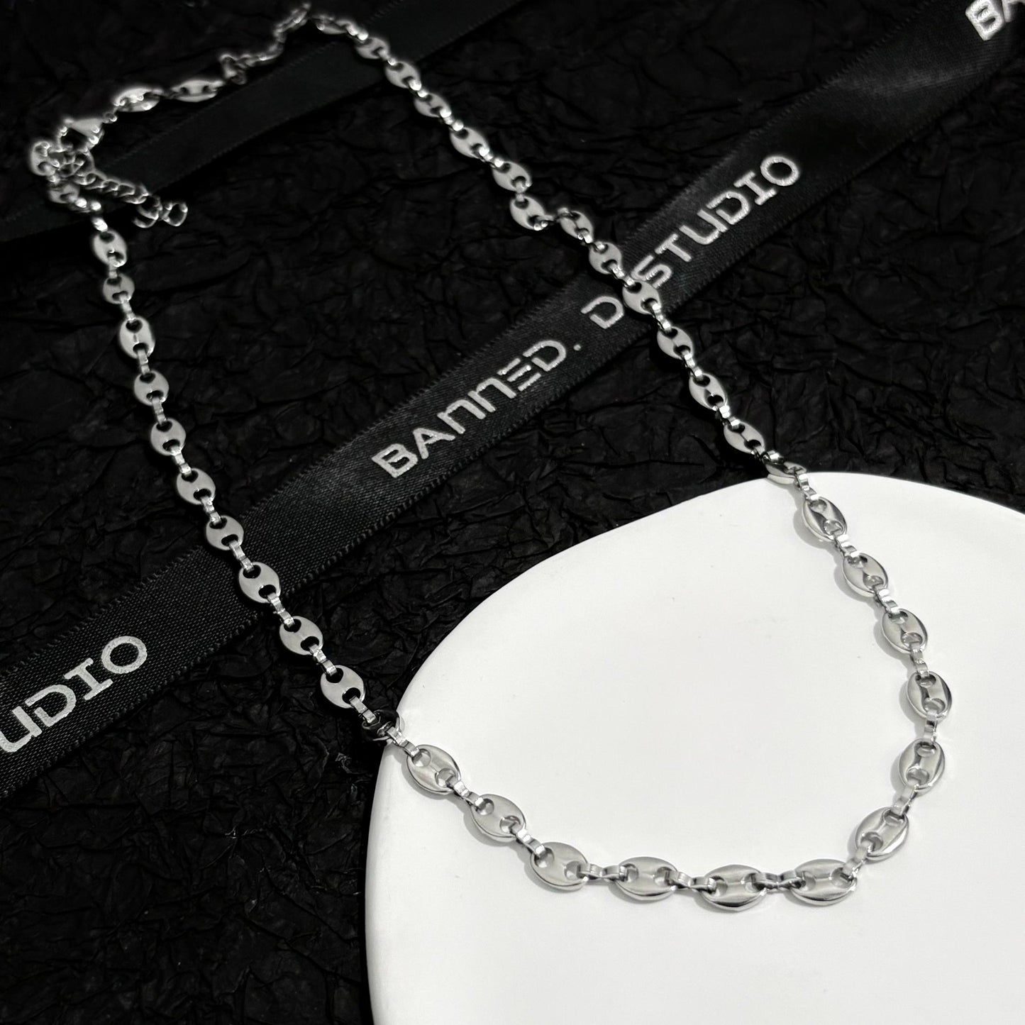 Ellipse Chain Plain Necklace
