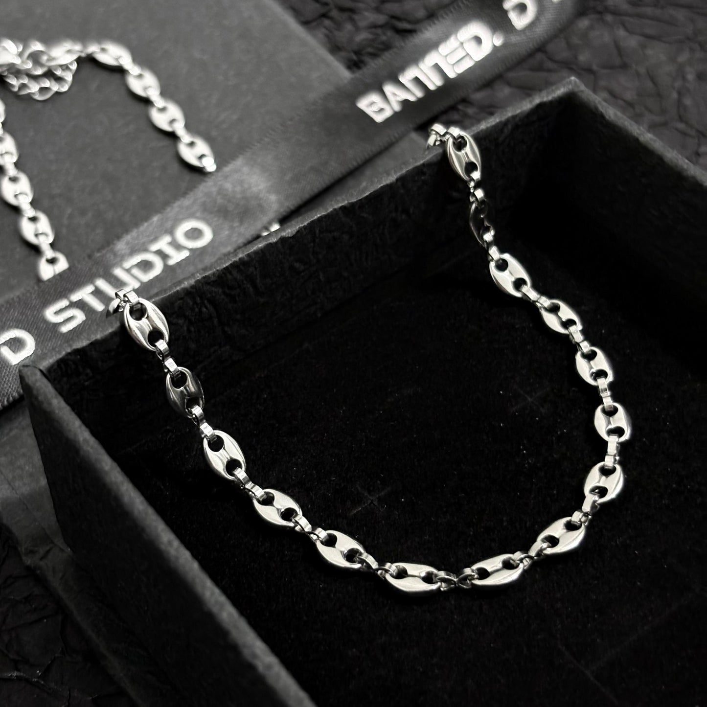 Ellipse Chain Plain Necklace