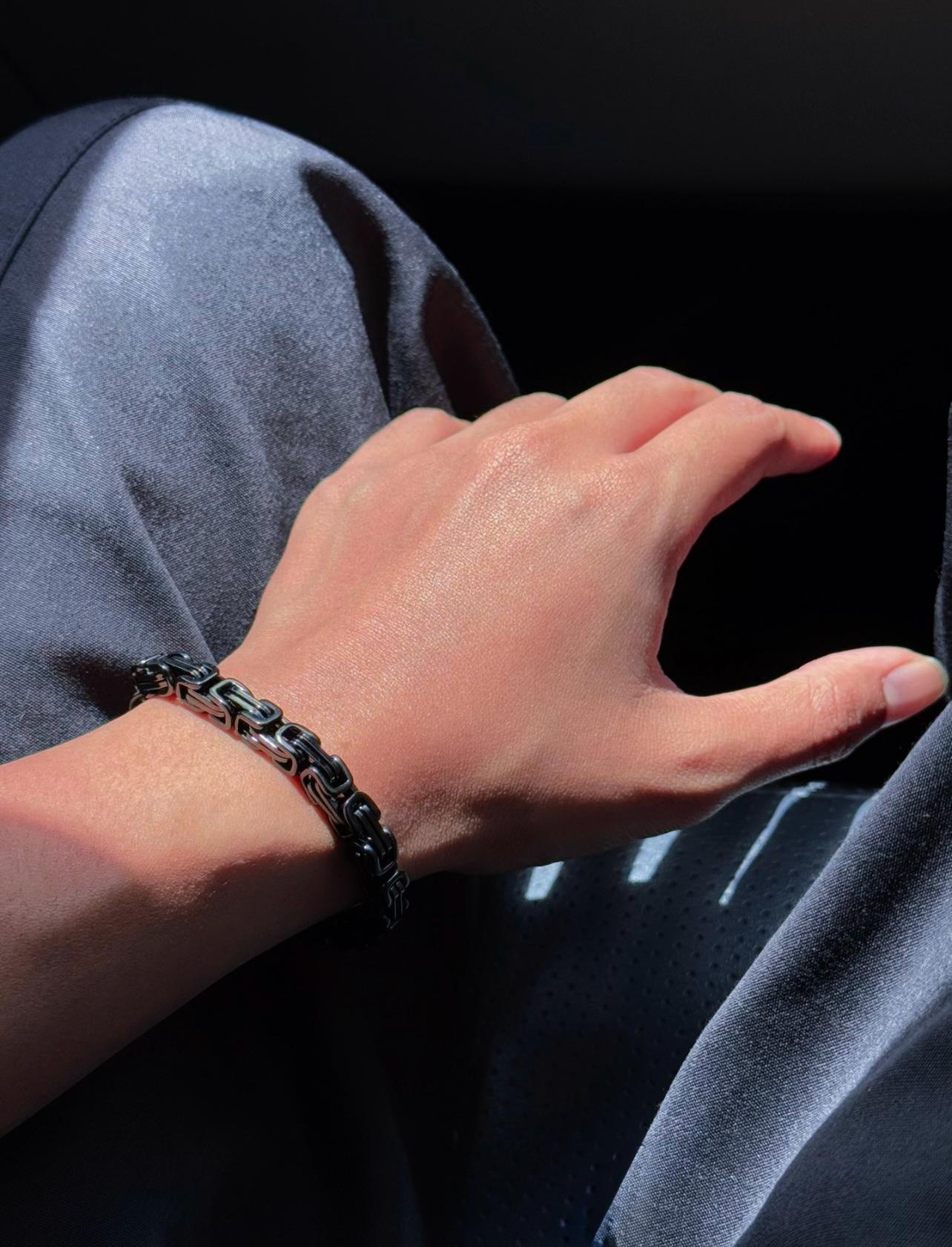 Dark Style Imperial Chain Bracelet