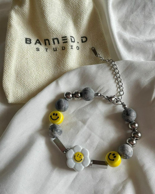 Smiley Face with Marble Bracelet 😸