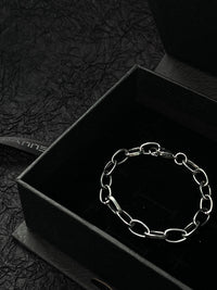 Retro O Flat Chain Bracelet