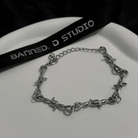 Twisted Thorn Bracelet 🔗